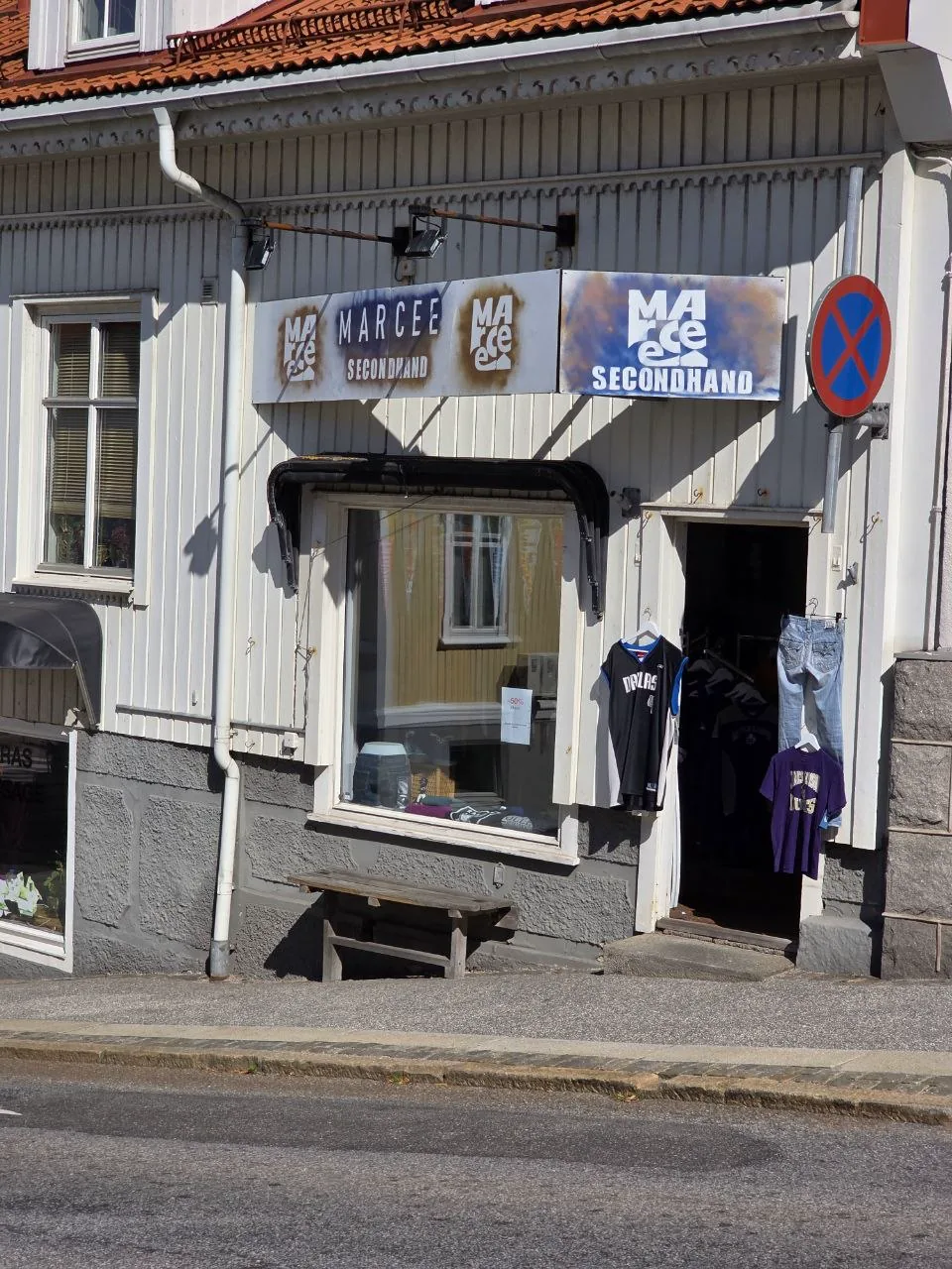 Marcee Secondhands butik på Östra Klevgatan i Strömstad